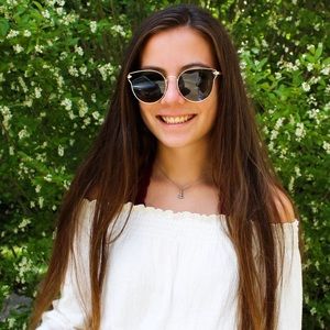 Meet your Posher, Marina